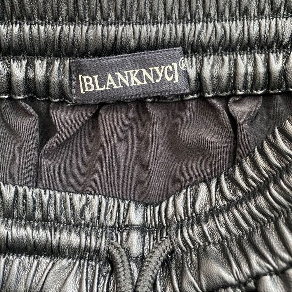 BLANKNYC Women's Black Faux Leather Jogger Pants Drawstring Size 26 - Picture 4 of 6